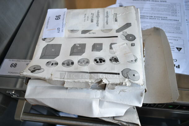 BRAND NEW SCRATCH AND DENT! Robot Coupe 29334W 3/8" Slicing Disc w/ Robot Coupe 102065 Dicing Grid - Image 2 of 5