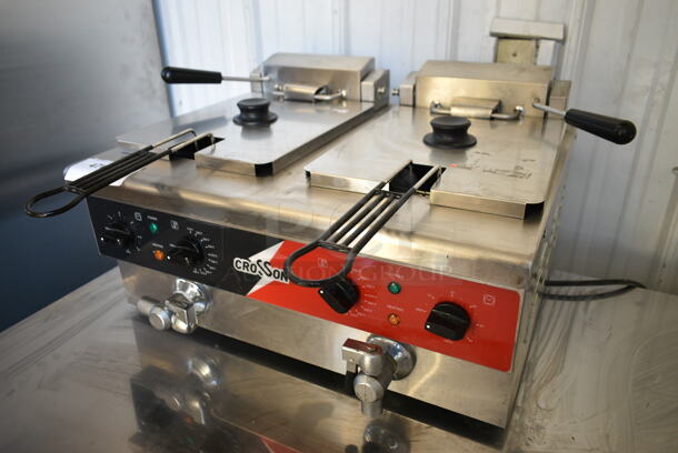 BRAND NEW SCRATCH AND DENT! 2023 Crosson EF-6V-2 Stainless Steel Commercial Countertop Electric Powered 2 Bay Fryer w/ 2 Metal Fry Baskets and 2 Lids. 120 Volts, 1 Phase. - Image 2 of 8