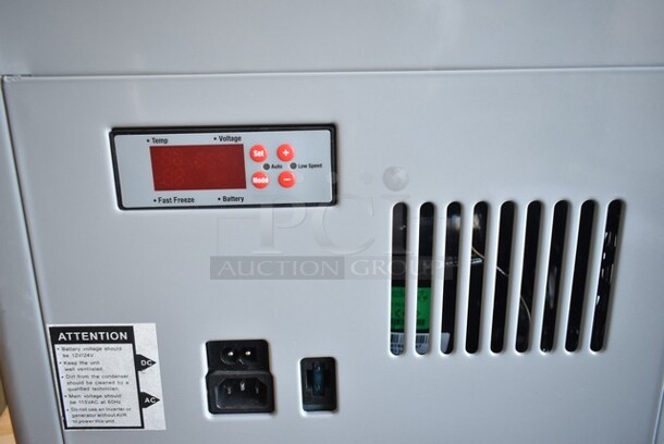 BRAND NEW SCRATCH AND DENT! Whynter FM-452SG Elite 45 Quart SlimFit Portable Freezer Refrigerator. 115 Volt, 1 Phase. Tested and Working! - Image 5 of 9