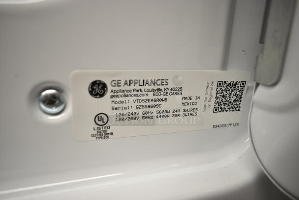 BRAND NEW SCRATCH AND DENT! General Electric GE VTD52EASR0WB Metal 7.4 cu. ft. Front Load Electric Commercial Dryer - Free Use / App Payment. 120/208-240 Volts, 1 Phase.  - Image 7 of 7