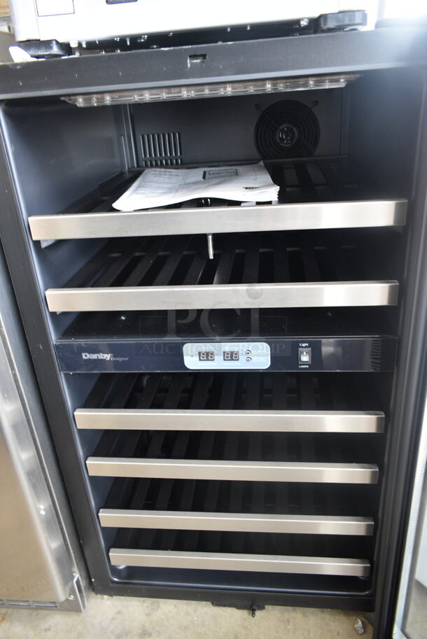 BRAND NEW SCRATCH AND DENT! Danby DWC286BLS-1 Stainless Steel 20 Inch Wine Cooler 38 Bottle w/ Dual Temperature Zones and Reversible Door. 115 Volts, 1 Phase. Tested and Working! - Image 4 of 6