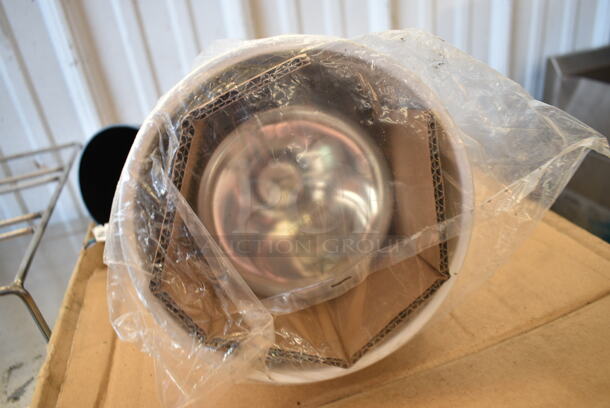 3 BRAND NEW SCRATCH AND DENT! ServIt 423HLR75CH Retractable Cord Ceiling Mount Heat Lamp with Modern Chrome Flared Finish Round Dome Shade. 3 Times Your Bid! - Image 8 of 11
