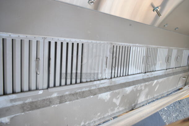 BRAND NEW IN CRATE! Halton KVE Custom  Stainless Steel Commercial Grease Hood w/ Filters.  - Image 5 of 12