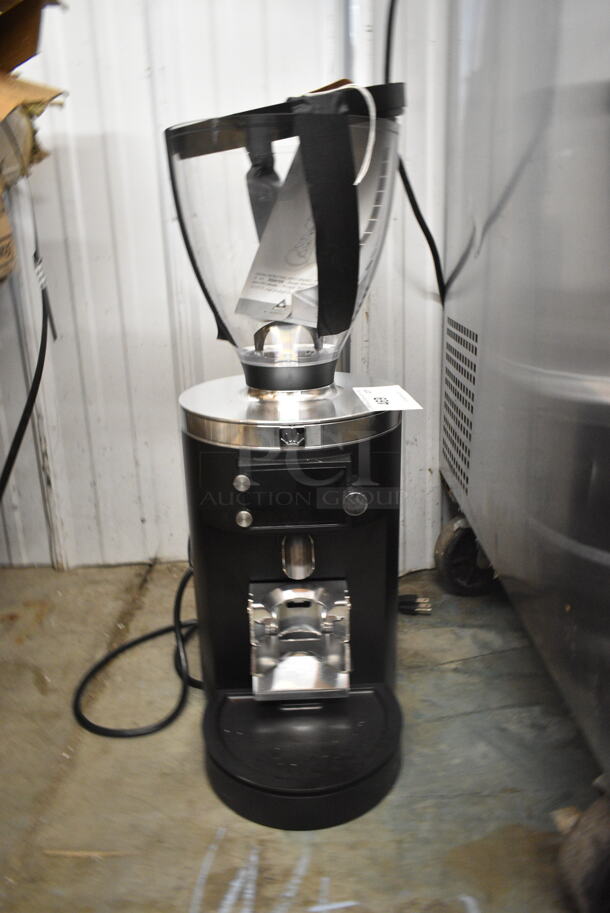 BRAND NEW SCRATCH AND DENT! Mahlkonig 10AE80WGBSB GBS 4 lb. Black Grind-by-Sync Espresso Grinder. 120 Volts, 1 Phase. Tested and Working! - Image 4 of 5
