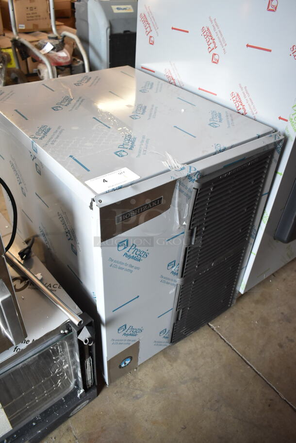 BRAND NEW SCRATCH AND DENT! Hoshizaki KM-350MAJ Stainless Steel Commercial Slim Line Series 22" Modular Crescent Ice Machine. 489 lb. 115 Volts, 1 Phase.  - Image 3 of 5