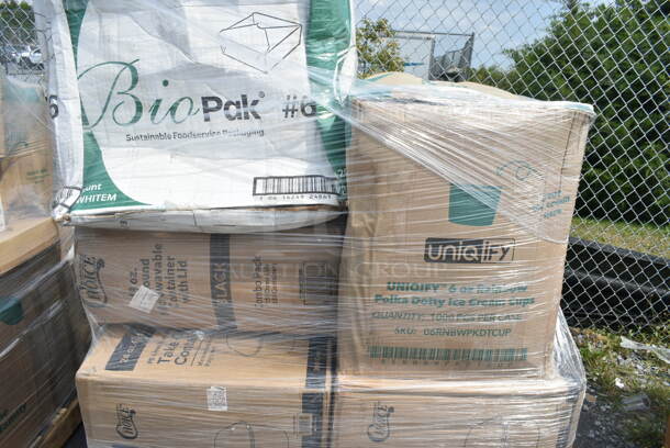 PALLET LOT of 37 BRAND NEW Boxes Including 130BKFKSNX500 Choice Black Extra Heavy Weight Wrapped Plastic Cutlery Pack with Napkin - 500/Case, 2 Box 795KFT24REPE Choice 24 oz. Rectangular Kraft PE-Lined Microwavable Take-Out Container 6 13/16" x 4 13/16" x 2 1/4" - 300/Case, 129MCR50B Choice 43 oz. Black Round Microwavable Heavy Weight Container with Lid 9" - 150/Case, 500TO883C3 Choice 8" x 8" x 3" Microwaveable 3-Compartment Black / Clear Plastic Hinged Container - 100/Case, Fold-Pak 06BPWHITEM Bio-Pak 9" x 9" x 3 1/2" White Microwavable Paper #6 Take-Out Containers - 120/Case, 127CH06 Choice 6 oz. Clear RPET Hinged Deli Container - 400/Case, 127RD12BULK Choice 12 oz. Customizable Microwavable Translucent Round Deli Container - 500/Case, 500TO883C3 Choice 8" x 8" x 3" Microwaveable 3-Compartment Black / Clear Plastic Hinged Container - 100/Case, 3 Box 5013858 Lavex Li'l Herc 55-60 Gallon 1.2 Mil 38" x 58" Low Density Medium-Duty Black Trash Bag / Can Liner - 100/Case, 394365XL Noble Products Powder-Free Disposable Vinyl Gloves for Foodservice - 1000/Case. 37 Times Your Bid! - Image 4 of 12