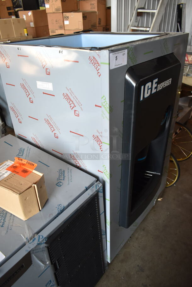 BRAND NEW SCRATCH AND DENT! Hoshizaki DB-200H Stainless Steel Commercial Hotel Ice Dispenser - 200 lb. 115 Volts, 1 Phase.  - Image 4 of 8