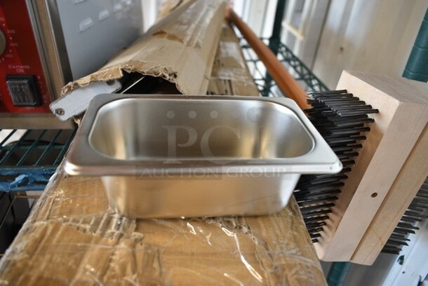 ALL ONE MONEY! Lot of 6 BRAND NEW SCRATCH AND DENT! Items Including 79040 Stainless Steel Round Lids, Coarse Grill Cleaning Brush, Advance Tabco DRKR-48 48" Stainless Steel Bar Drink Rail - Image 4 of 8