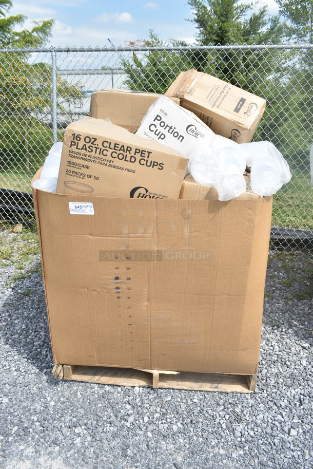 PALLET LOT of 15 BRAND NEW Boxes Including 500MF993B3C Choice 9" x 9" 3-Compartment Microwaveable Black Mineral-Filled Plastic Hinged Take-Out Container - 150/Case, 127P150B Choice 1.5 oz. Black Plastic Souffle Cup / Portion Cup - 2500/Case, 500CC16 Choice Clear PET Customizable Plastic Cold Cup - 16 oz. - 1000/Case, 500CC12 Choice Clear PET Customizable Plastic Cold Cup - 12 oz, 500MF963B1 Choice 9" x 6" 1-Compartment Microwaveable Black Mineral-Filled Plastic Hinged Take-Out Container - 150/Case. 15 Times Your Bid! - Image 1 of 12