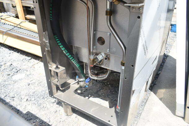 BRAND NEW SCRATCH AND DENT! Desco CPG145 Stainless Steel Commercial Floor Style Natural Gas Powered Pasta Cooker.  - Image 3 of 5