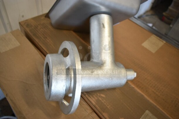 BRAND NEW SCRATCH AND DENT! 190m22hga Metal Commercial Meat Grinder Attachment w/ Tray and Pusher for #22 Hub - Image 3 of 4