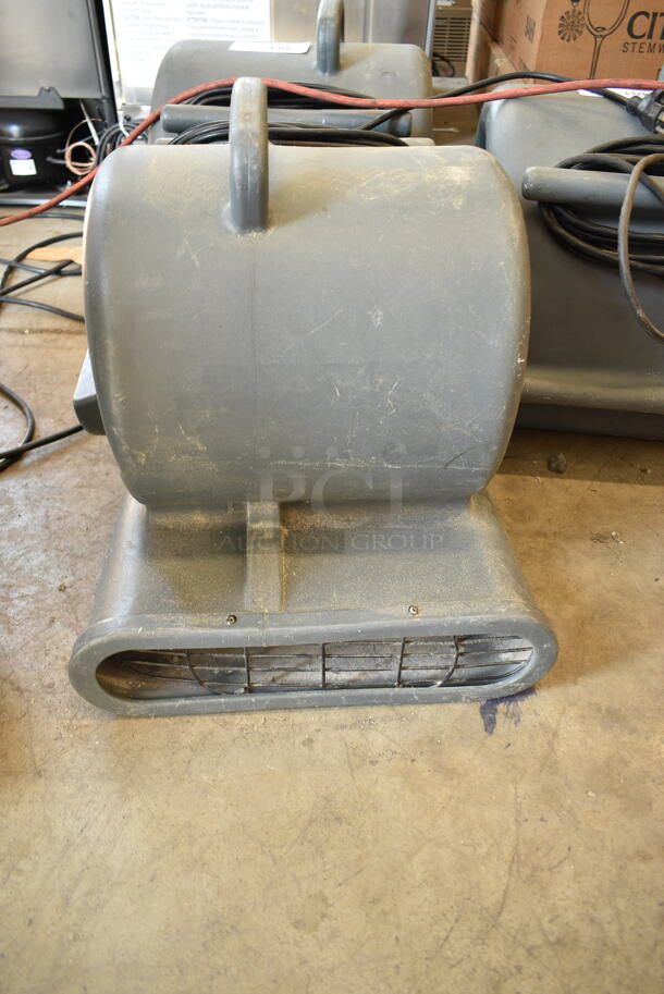 AP110004 Gray Poly Floor Fan. - Image 1 of 6