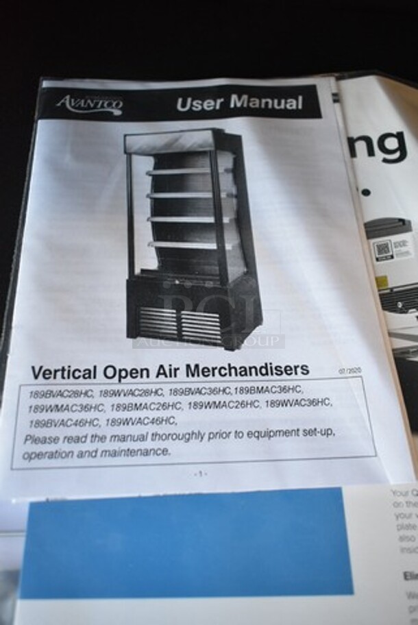 BRAND NEW SCRATCH AND DENT! Avantco 189BVAC46HC 46" Black Refrigerated Air Curtain Merchandiser. See Pictures for Broken Glass. 110-120 Volts, 1 Phase. Tested and Working! - Image 5 of 6