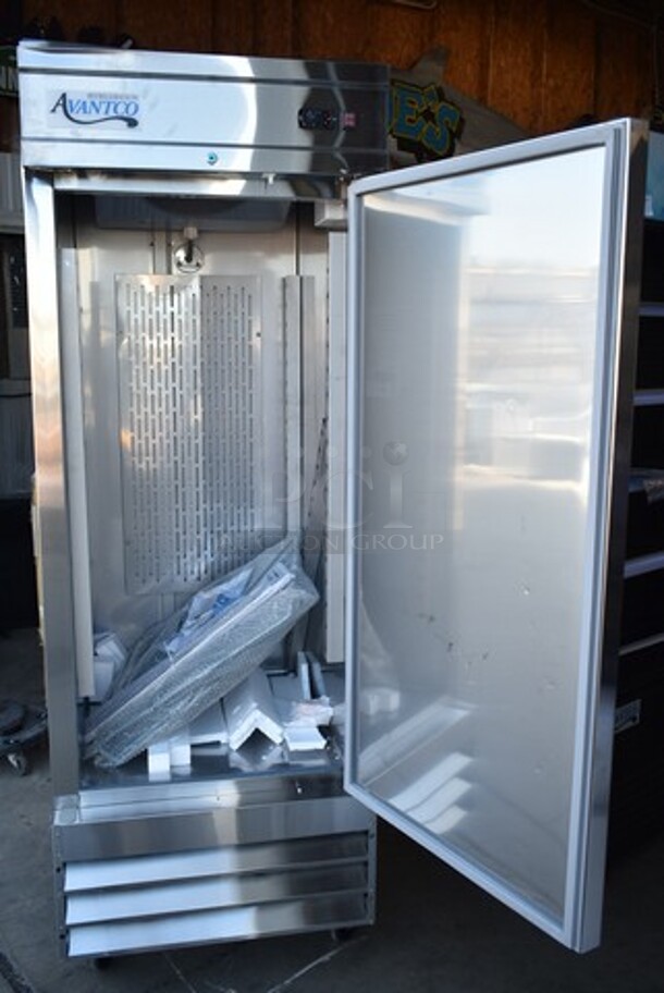 BRAND NEW SCRATCH AND DENT! 2023 Avantco 178SS1RHC Stainless Steel Commercial Single Door Reach In Cooler w/ Poly Coated Racks on Commercial Casters. 110-120 Volts, 1 Phase. Tested and Working! - Image 3 of 7