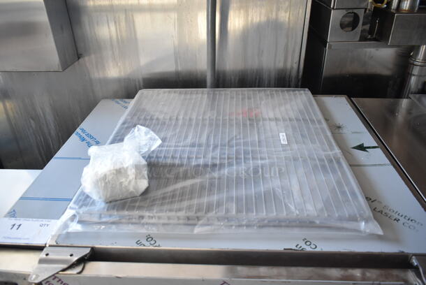 BRAND NEW! 2020 Glastender C1SL28 Stainless Steel Commercial Single Door Cooler. 115 Volts, 1 Phase. Tested and Working! - Image 4 of 6