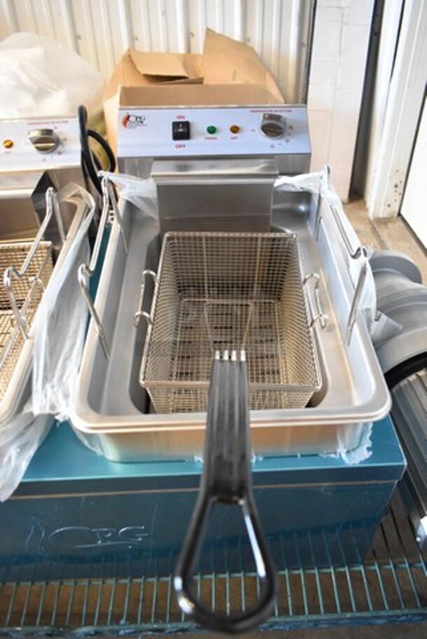 BRAND NEW SCRATCH AND DENT! 2023 Cooking Performance Group CPG 351EF302 Stainless Steel Electric Powered 30 lb. Dual Tank Heavy-Duty Countertop Fryer w/ 2 Metal Fry Baskets. 208-240 Voltas, 1 Phase.  - Image 3 of 8