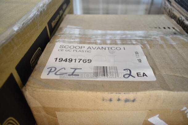 4 Boxes BRAND NEW SCRATCH AND DENT! Items Including 347RPBD6WHGD Visions 6" White Plastic Plate with Gold Bands - 150/Case, 19491769 Avantco Ice 19491769 Ice Scoop, 2 Box GET MAS-3-CL Cheers 16 oz. Customizable Plastic Mason Jar / Drinking Jar with Handle. 4 Times Your Bid!  - Image 4 of 6