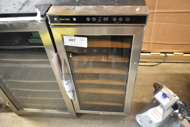 Avanti WC1500DSS Stainless Steel Commercial 30 Bottle Wine Cellar Merchandiser. 115 Volts, 1 Phase. Tested and Working! - Image 1 of 5