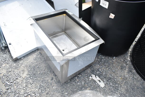 BRAND NEW SCRATCH AND DENT! Regency 600IB2418CP 18" x 24" Stainless Steel Drop-In Ice Bin with 7 Circuit Post-Mix Cold Plate. No Lid.  - Image 4 of 4
