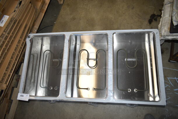 BRAND NEW SCRATCH AND DENT! 2023 ServIt 423EST3WO Stainless Steel Commercial Electric Powered 3 Bay Steam Table. 115 Volts, 1 Phase. Tested and Working! - Image 3 of 4