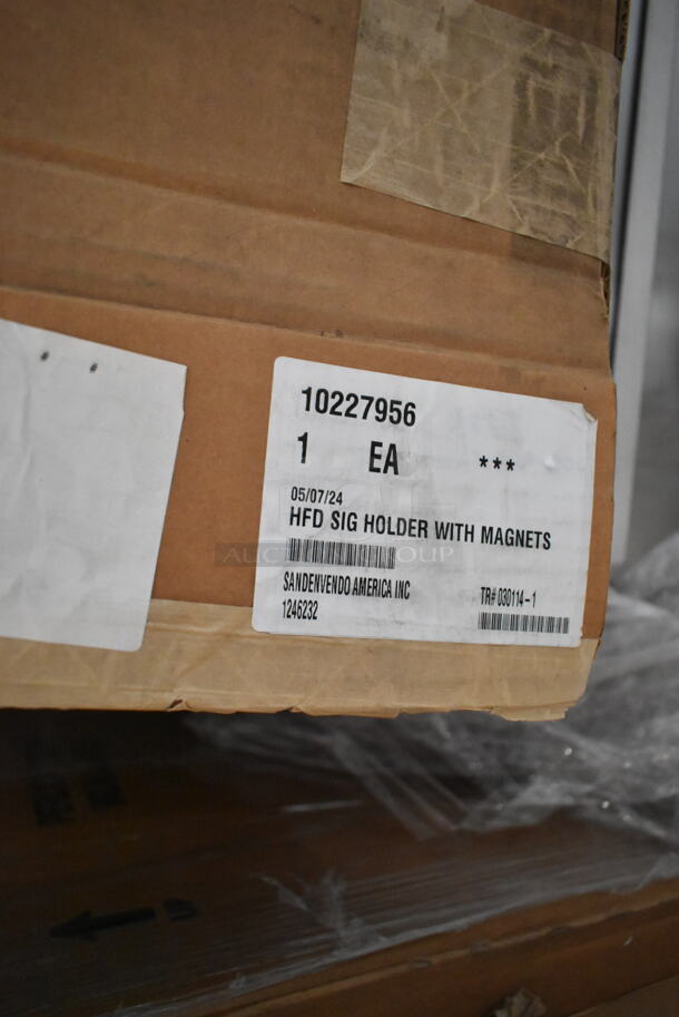 4 BRAND NEW IN BOX! Sandenvendo 1246232 HFD Sign Holder w/ Magnets. 4 Times Your Bid!  - Image 3 of 6