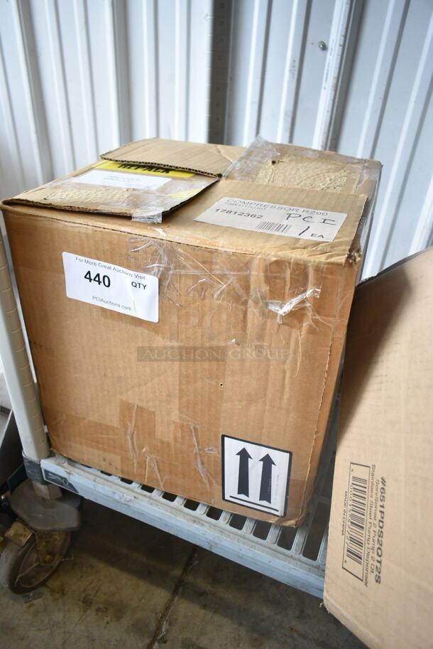 BRAND NEW SCRATCH AND DENT! Avantco 17812362 Compressor for A-19R-HC, A-23R-G-HC, A-23R-HC, SS-1R-G-HC, SS-1R-HC, Z1-R, and Z1-R2 Series Units - 115V, R-290 - Image 2 of 3