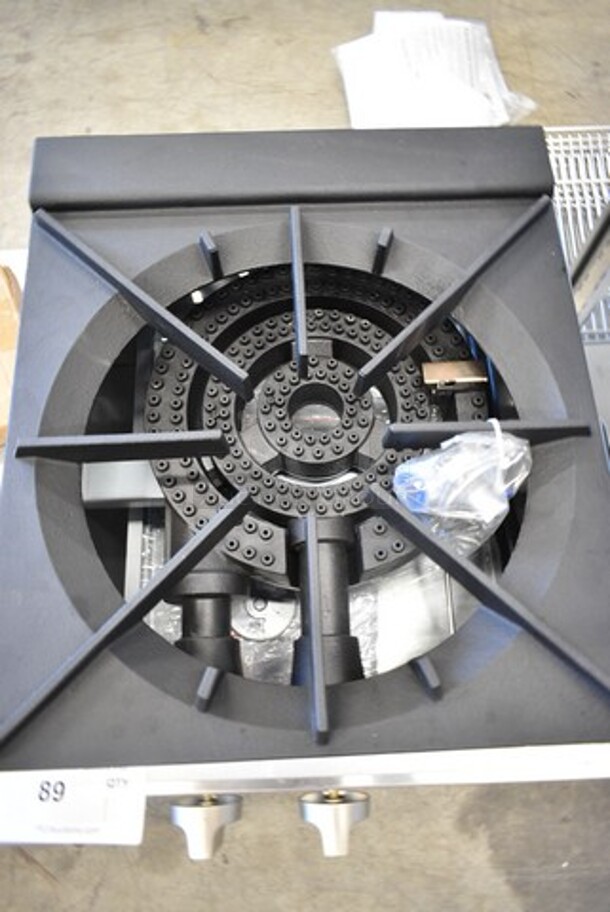 BRAND NEW SCRATCH AND DENT! Wilprep WP-SP-1 Stainless Steel Commercial Countertop Propane Gas Powered Single Burner Stock Pot Range. 80,000 BTU.   - Image 6 of 9