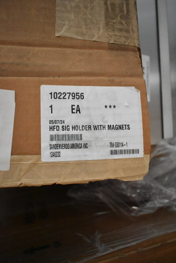 3 BRAND NEW! Sandenvendo 1246232 HFD Sign Holder w/ Magnets. 3 Times Your Bid!  - Image 4 of 4