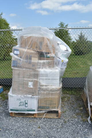 PALLET LOT of 25 BRAND NEW Boxes Including 5002WARPNAPN EcoChoice WrapNap 2-Ply Natural Kraft 1/4 Fold Dinner Napkin 16" x 16", Dart 16MJ20 16 oz. Medium Squat White Customizable Foam Food Container - 500/Case, 612FS4316 Choice Half Size Heavy-Duty Foil Steam Table Pan Extra-Deep 4 3/16" Depth - 100/Case, 966TALLFLDN Choice Kraft Natural Tall-Fold 6" x 13" Dispenser Napkin, Solo Ultra Clear™ TP7 7 oz. Clear PET Plastic Cold Cup - 1000/Case, 500CC12 Customizable Plastic Cold Cup, 130WWHSPOONH Choice White Heavy Weight Wrapped Plastic Teaspoon - 1000/Case, 90HTPF1 White Foam Square Take Out Container with Hinged Lid. 25 Times Your Bid!