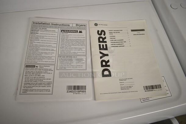BRAND NEW SCRATCH AND DENT! General Electric GE VTD52GASROWB 7.4 cu. ft. Front Load Gas-Powered Commercial Dryer - Free Use / App Payment.  - Image 5 of 7