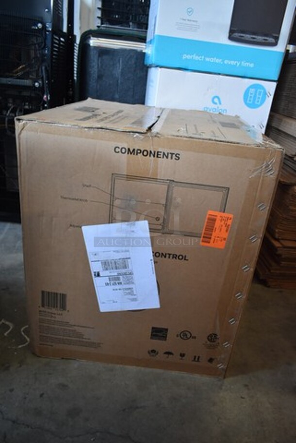 BRAND NEW IN BOX! Honeywell H11MFS Mini Compact Freezer Countertop 1.1 Cubic Feet Single Door Upright Freezer with Reversible Door - Image 4 of 5