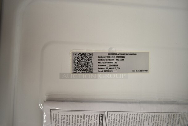 BRAND NEW SCRATCH AND DENT! General Electric GE VTD56EASVOWB 7.4 cu. ft. Front Load Electric Commercial Dryer - Free Use / App Payment / Coin Compatible. 120/208-240 Volts, 1 Phase.  - Image 6 of 7