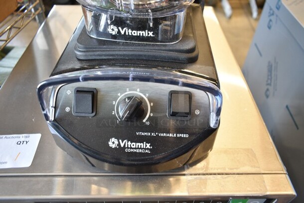 BRAND NEW SCRATCH AND DENT! 2024 Vita-Mix VM0141A Metal Commercial Countertop Blender w/ Pitcher. 120 Volts, 1 Phase. Tested and Working! - Image 4 of 9