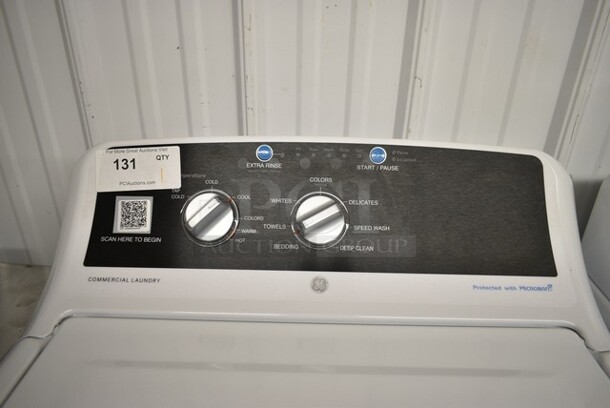 BRAND NEW SCRATCH AND DENT! General Electric GE VTW525ASR3WB 4.2 cu. ft. Top Load Electric Commercial Washer - Free Use / App Payment. 120 Volts, 1 Phase.  - Image 3 of 8