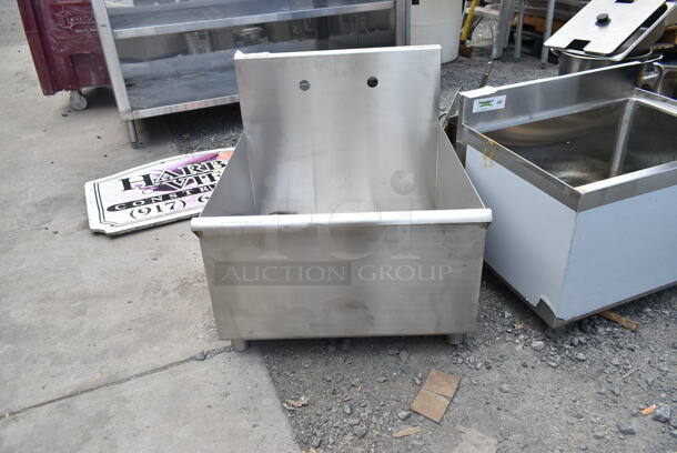 BRAND NEW SCRATCH AND DENT! Stainless Steel Single Bay Sink. No Legs.  - Image 1 of 3