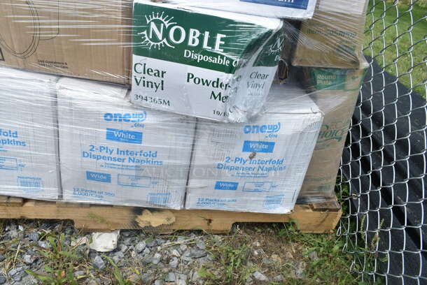 PALLET LOT of 28 BRAND NEW Boxes Including 16 oz Single Wall Green Print Hot Cups, 3 Box 966UPWIDEB OneUp by Choice White 2-Ply Wide Interfold 6 1/2" x 8 1/2" Dispenser Napkin - 6000/Case, 2 Box 128HD32COMBO Choice Heavy Duty 32 oz. Microwavable Translucent Plastic Deli Container and Lid Combo Pack - 240/Case, 303KSE16MBK Acopa 10" Matte Black Square Stoneware Plate - 12/Case, 394325M Noble NexGen Powder-Free Disposable Blue Hybrid 3 Mil Thick Gloves - Medium - 1000/Case, 129MCR32B Choice 32 oz. Black Round Microwavable Heavy Weight Container with Lid 7 1/4" - 150/Case, 917PBGEL0933 Pharmacopia Verbena 1.25 oz. Body Wash F-BGEL0933 - 200/Case, WellChoice Twisted Handle Bag, 760IC04W Choice 4 oz. White Paper Frozen Yogurt / Food Cup - 1000/Case, 43309LPIE Choice 9" Clear Hinged Low Pie Container - 100/Case. 28 Times Your Bid! - Image 5 of 12