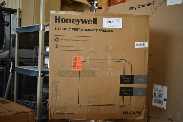 BRAND NEW IN BOX! Honeywell H11MFW 1.1 Cubic Feet Compact Freezer - Image 2 of 4