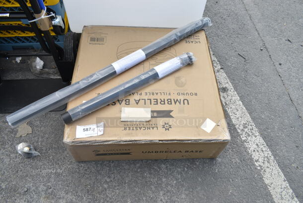 BRAND NEW SCRATCH AND DENT! Lancaster Table & Seating 427BASEFIL66 Black Plastic Fillable Umbrella Base - Image 2 of 3