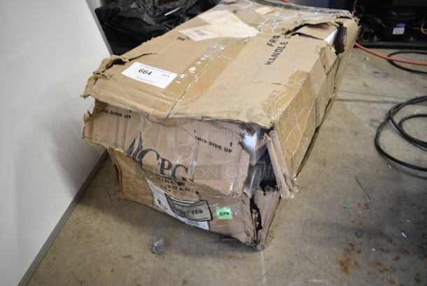 BRAND NEW SCRATCH AND DENT! 2023 Cooking Performance Group CPG 351GTCPG15NL 15" Gas Countertop Griddle with Flame Failure Protection and Thermostatic Controls. 30,000 BTU - Image 2 of 8