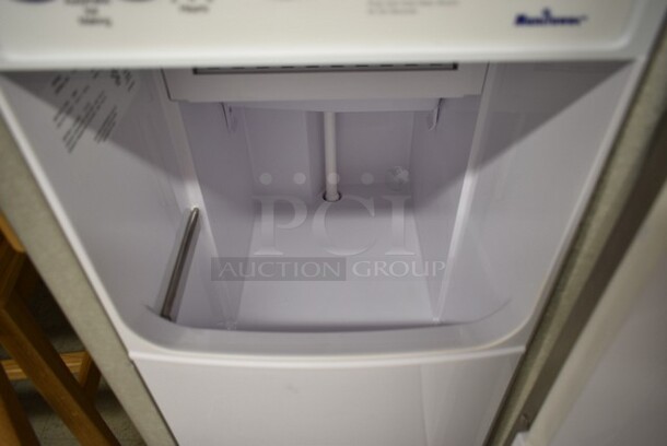 BRAND NEW SCRATCH AND DENT! 2024 Manitowoc UCP0050A-161 Stainless Steel Commercial Self Contained Undercounter Ice Machine. 115 Volts, 1 Phase. - Image 6 of 9