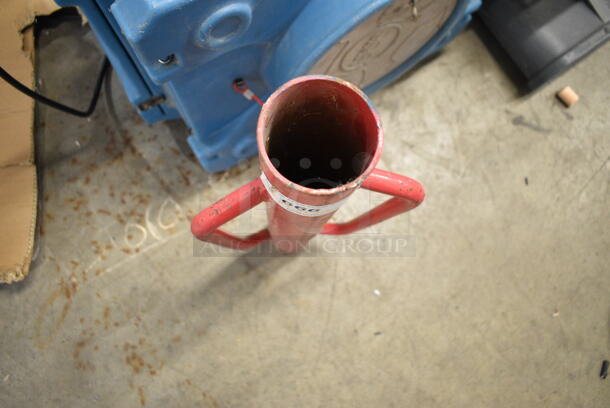 Red Metal Unit.  - Image 2 of 3