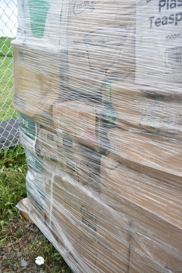 PALLET LOT of 28 BRAND NEW Boxes Including 500TO883 Choice 8" x 8" x 3" Microwaveable 1-Compartment Black / Clear Plastic Hinged Container - 100/Case, 500CFT White Premium C-Fold Towel - 2200/Case, 395RP09 EcoChoice Compostable Sugarcane / Bagasse 9" Plate - 500/Case, 130BKSPOONWX Choice Black Extra Heavy Weight Wrapped Plastic Teaspoon - 1000/Case, 2 Box 500TO883 Choice 8" x 8" x 3" Microwaveable 1-Compartment Black / Clear Plastic Hinged Container - 100/Case, Choice 4 oz Portion Cups, Noble Clear Vinyl Gloves. 28 Times Your Bid! - Image 8 of 12