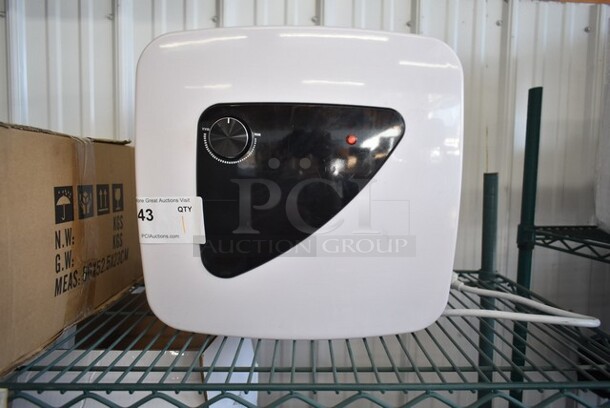 Water Tank.  - Image 1 of 4