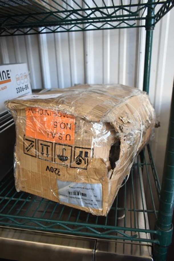 BRAND NEW SCRATCH AND DENT! ARY Vacmaster 979320 1 1/2 HP Oil Pump and Motor for VP330, VP320, VP321, VP325, VP540, and VP545 - Image 2 of 3