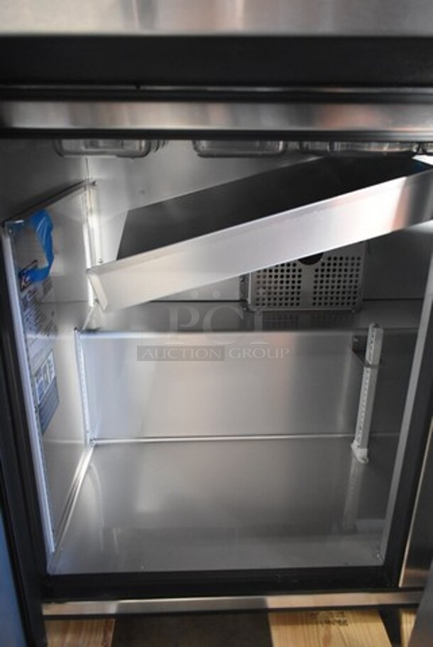 BRAND NEW SCRATCH AND DENT! 2024 True TSSU-72-30M-B-ST-HC Stainless Steel Commercial Sandwich Salad Prep Table Bain Marie Mega Top on Commercial Casters. 115 Volts, 1 Phase. Tested and Working! - Image 8 of 10
