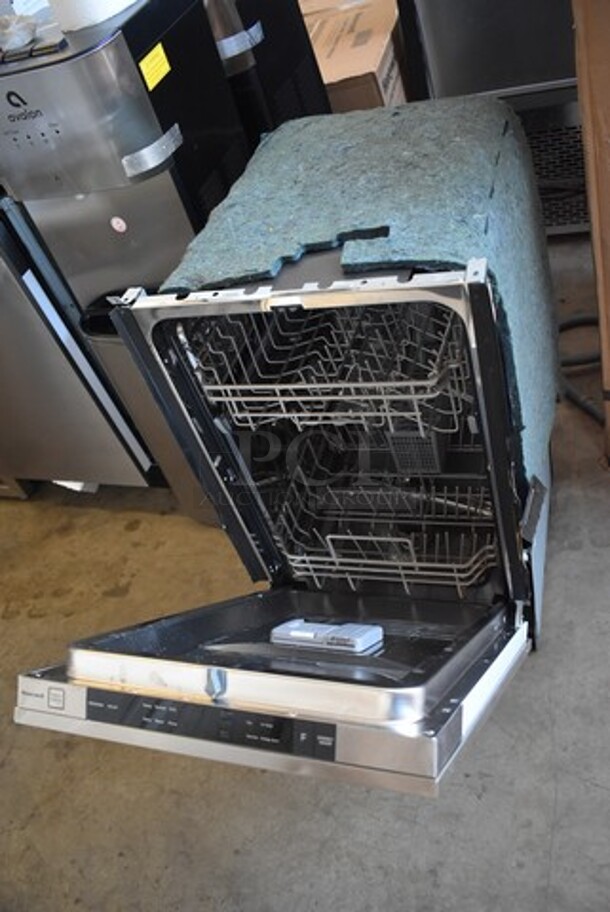 Honeywell HDS18SS 18" Dishwasher with 8 Place settings, 6 Washing Programs. 120 Volts, 1 Phase.  - Image 3 of 6