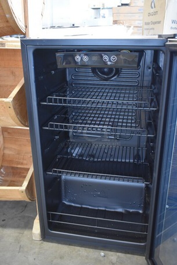 Honeywell H115BCS Beverage Refrigerator and Cooler, 115 Can Mini Fridge with Glass Door for Soda Beer or Wine for Office or Bar with Adjustable Removable Shelving. 115 Volts, 1 Phase. Tested and Working! - Image 3 of 6