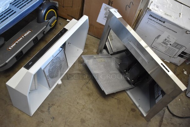 Broan 46 000-L Metal Range Hood. 120 Volts, 1 Phase.  - Image 3 of 7