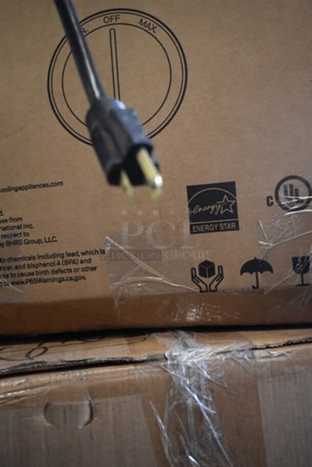 Broan 46 000-L Metal Range Hood. 120 Volts, 1 Phase.  - Image 5 of 7