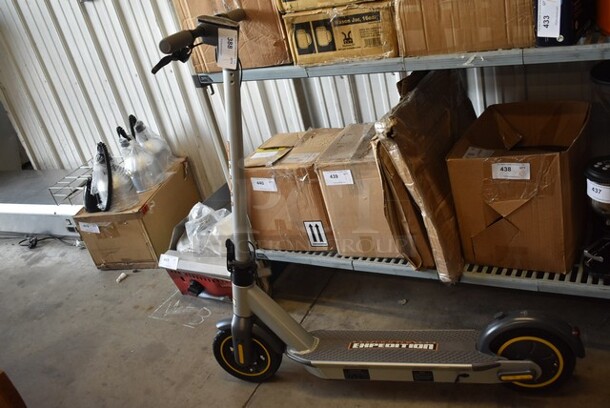 Hurtle HURES36 10" Foldable Electric Scooter.  - Image 1 of 2